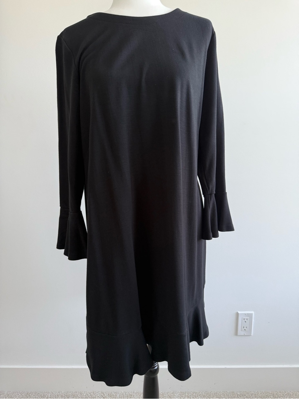 LOFT Black Long-Sleeve Ruffle Cuff Dress
